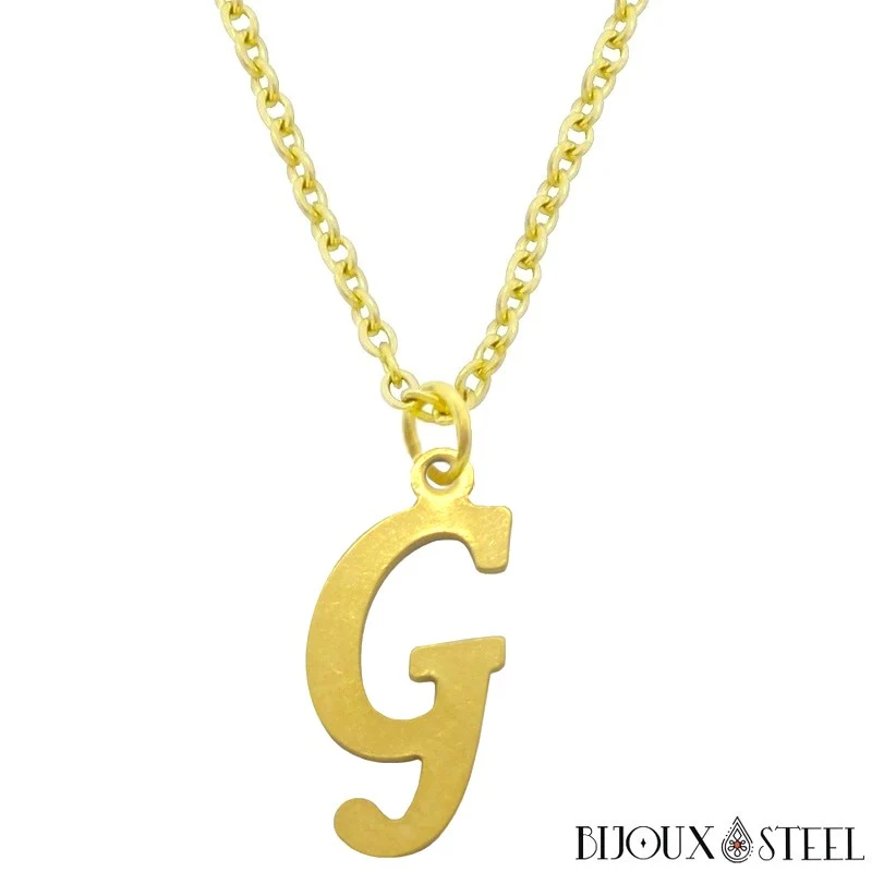 Collier à pendentif lettre dorée en acier inoxydable