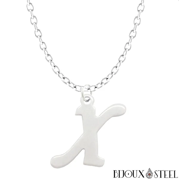 Collier à pendentif lettre argentée en acier inoxydable