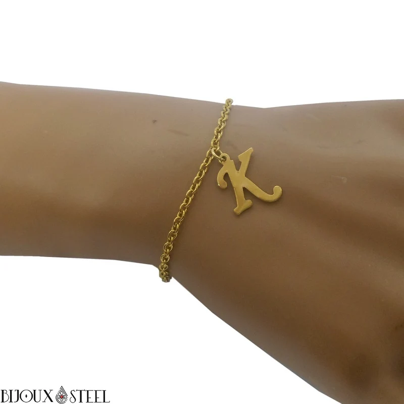 Bracelet doré personnalisé à lettre en acier inoxydable
