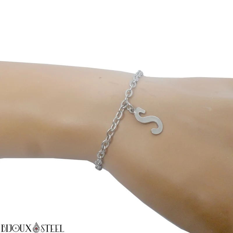 Bracelet argenté personnalisable à lettre en acier inoxydable