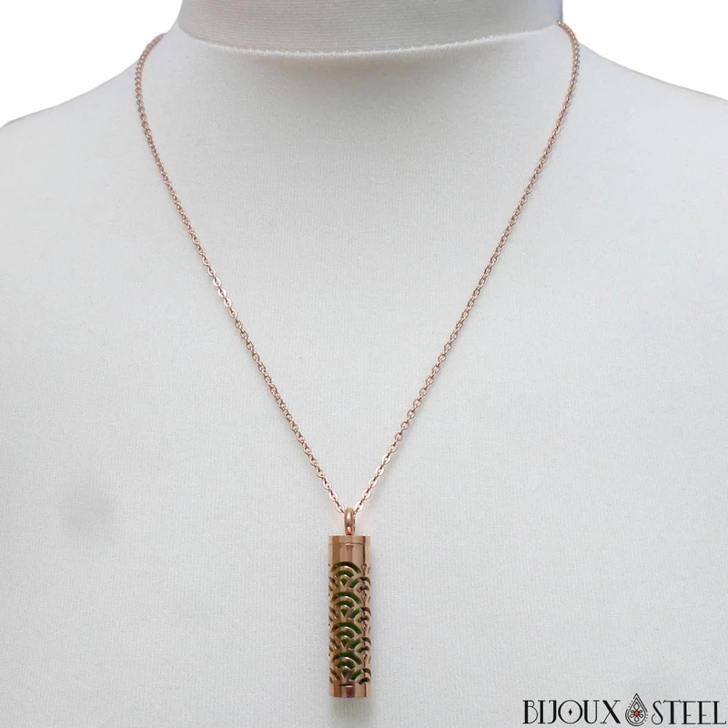 Collier à pendentif diffuseur d'huiles essentielles à motifs en acier chirurgical