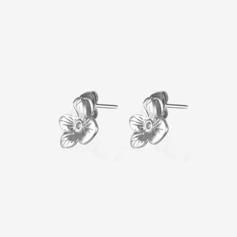 Boucles d’oreilles irrégulières en fleur de strass