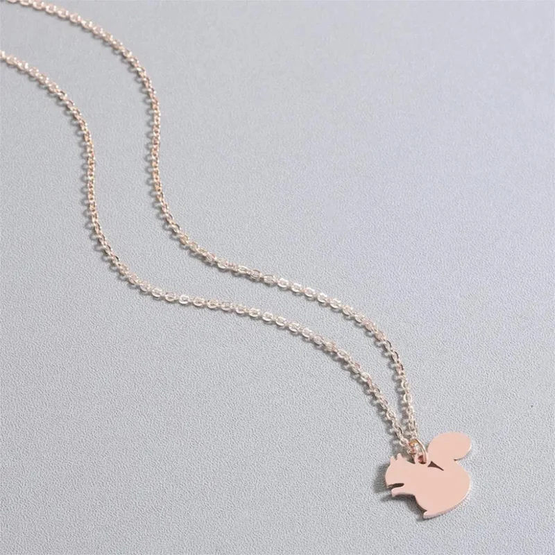 Collier Écureuil Femme