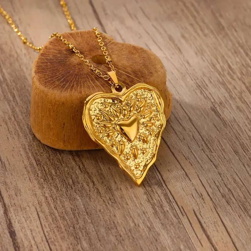 Collier Cœur Design