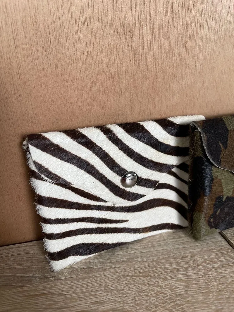 Porte-monnaie pochette en cuir à motifs tigre