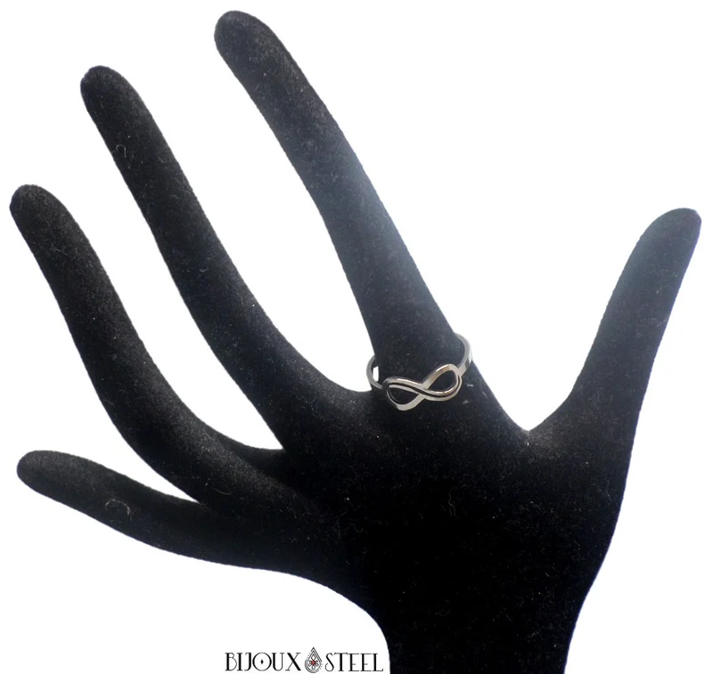 Bague argentée symbole infini en acier chirurgical