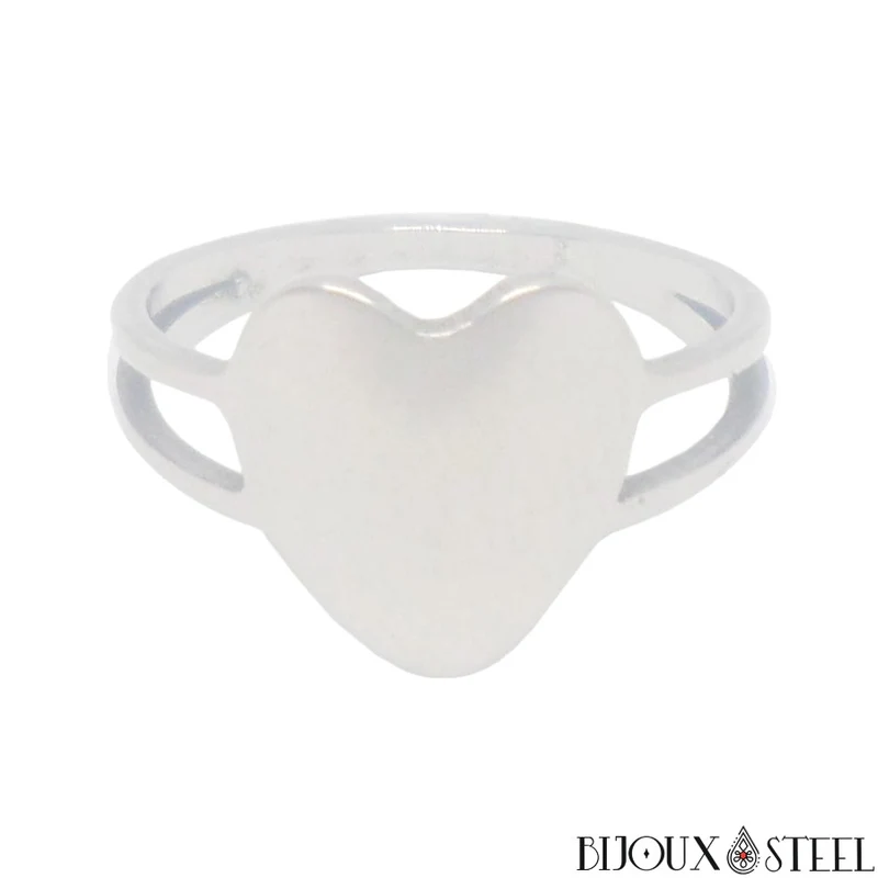 Bague argentée à coeur rempli d'amour en acier chirurgical