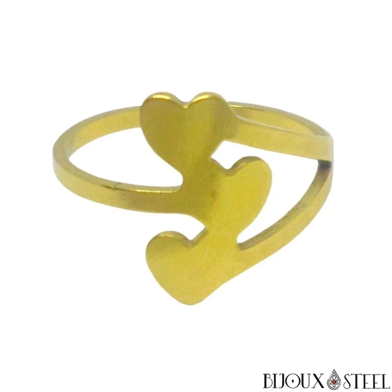 Bague femme triple coeur dorée en acier chirurgical