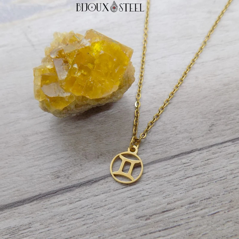 Collier à pendentif signe astrologique doré en acier inoxydable