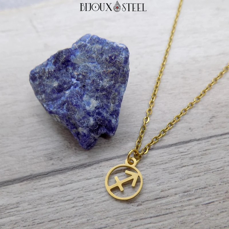 Collier à pendentif signe astrologique doré en acier inoxydable
