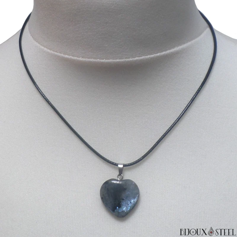 Collier à pendentif cœur en pierre de labradorite