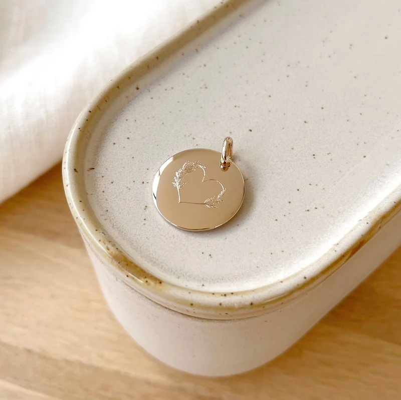 Pendentif "Coeur floral" plaqué or