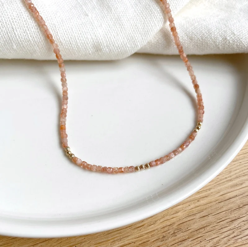 Collier "Hamin" pierre de soleil plaqué or