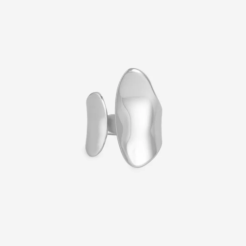 Bague asymétrique à la forme originale