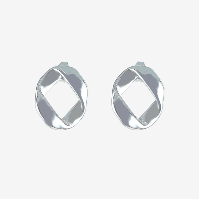 Boucles d’oreilles en forme de losange torsadé