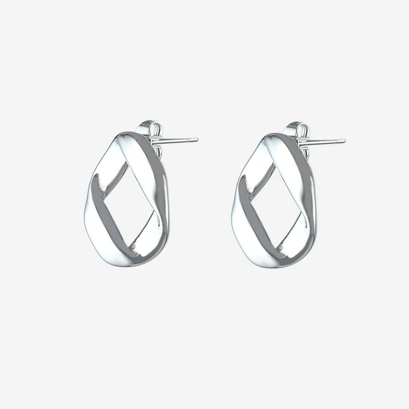 Boucles d’oreilles en forme de losange torsadé