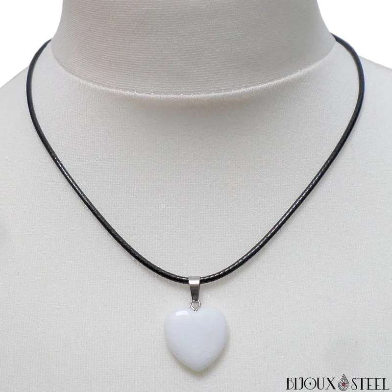 Collier à pendentif cœur en pierre de jade blanc