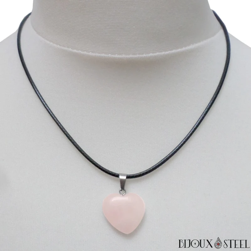 Collier à pendentif cœur en pierre de quartz rose
