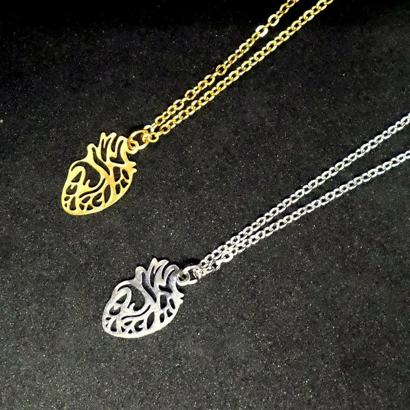 Collier à pendentif cœur humain en acier inoxydable
