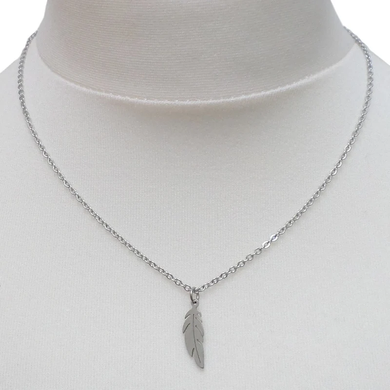 Collier à pendentif plume en acier inoxydable