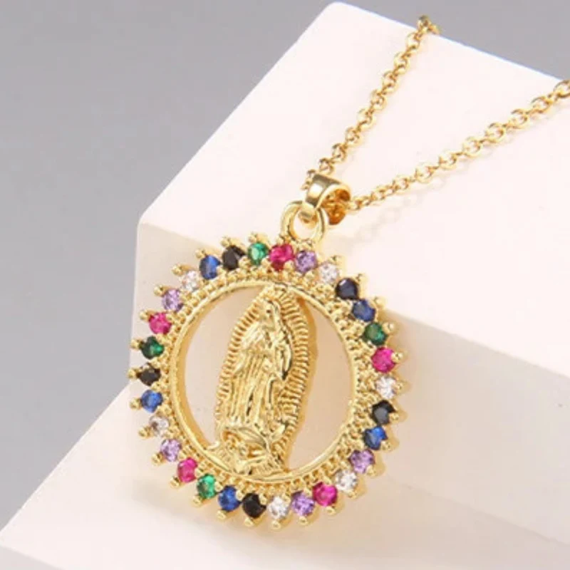 Collier Rond Vierge Marie Multicolore