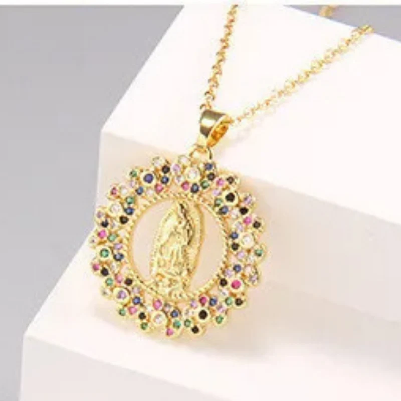 Collier Vierge Marie Coloré