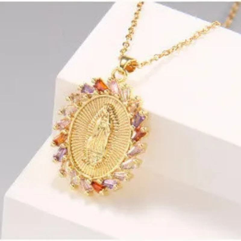 Collier Médaille Vierge Marie Couleur