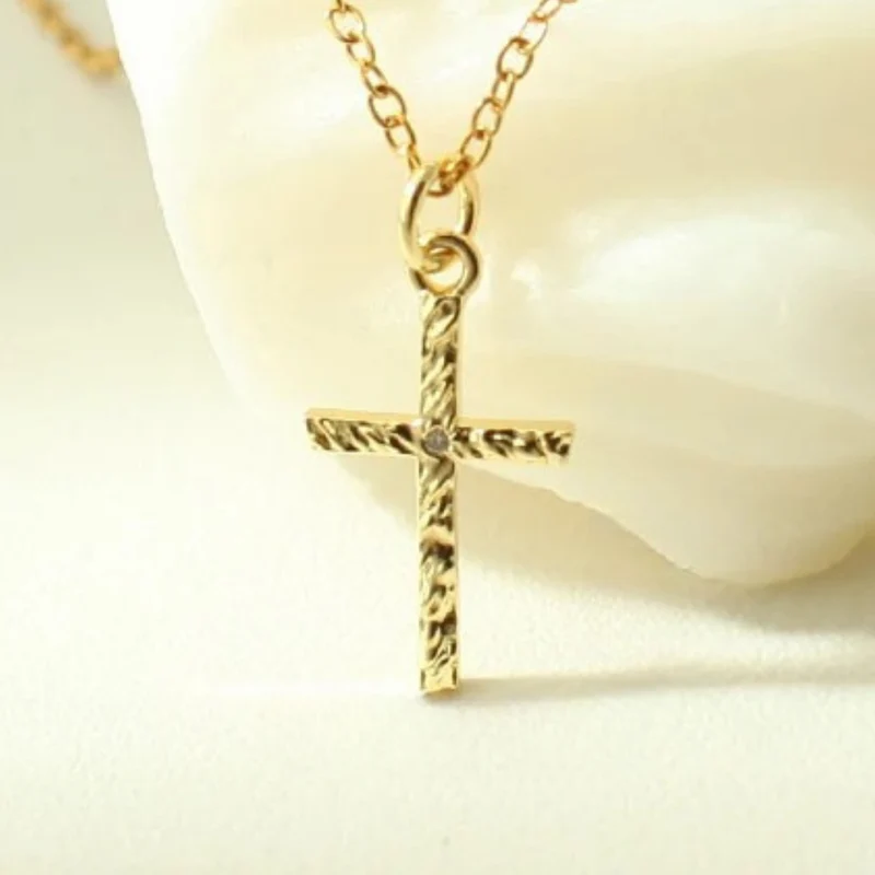 Collier Croix Texturée