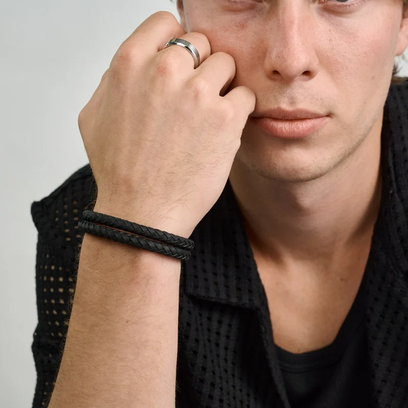 Bracelet en cuir double rangée