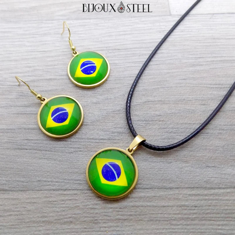 Collier à pendentif drapeau du Brésil