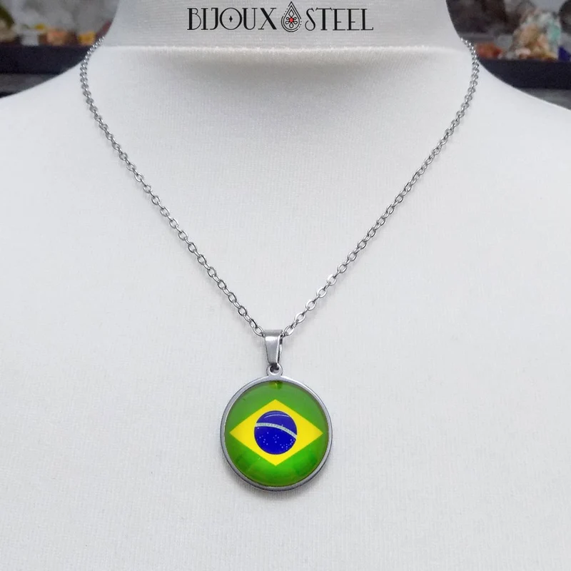 Collier à pendentif drapeau du Brésil