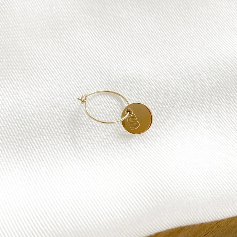 Mono boucle "Omega" plaqué or