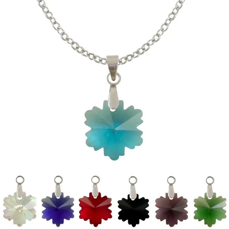 Collier à pendentif flocon de neige en verre