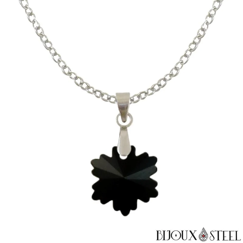 Collier à pendentif flocon de neige en verre