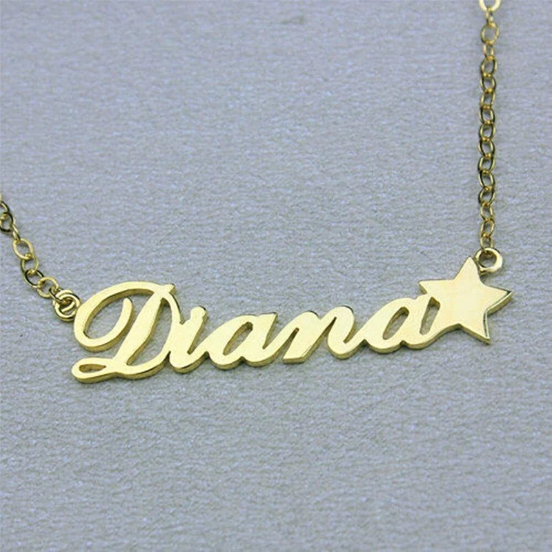Collier personnalisable à prénom et étoile en acier chirurgical