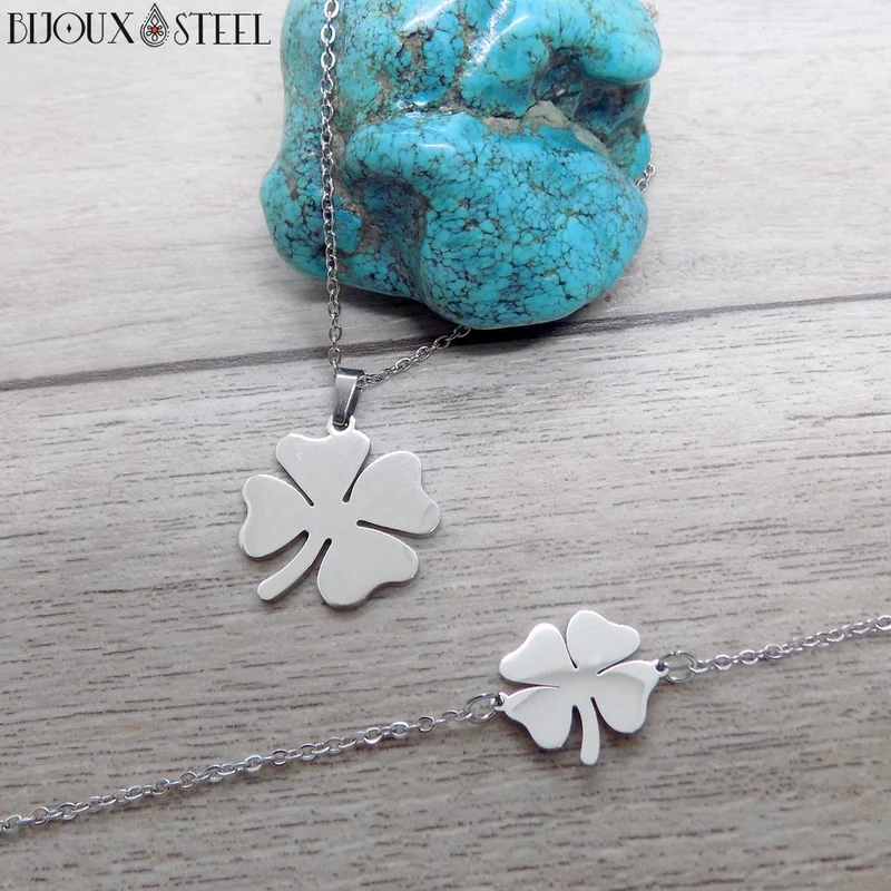 Collier à pendentif trèfle à quatre feuilles en acier inoxydable