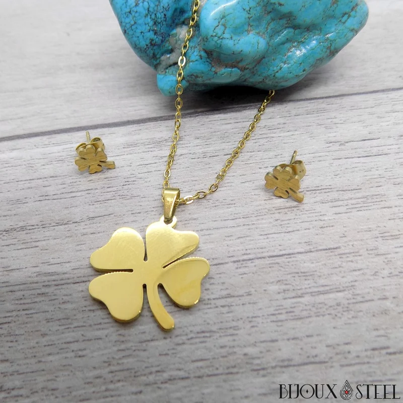 Collier à pendentif trèfle à quatre feuilles en acier inoxydable