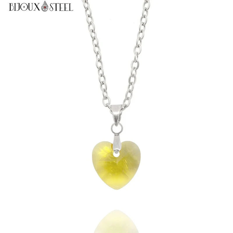 Collier à pendentif cœur en verre