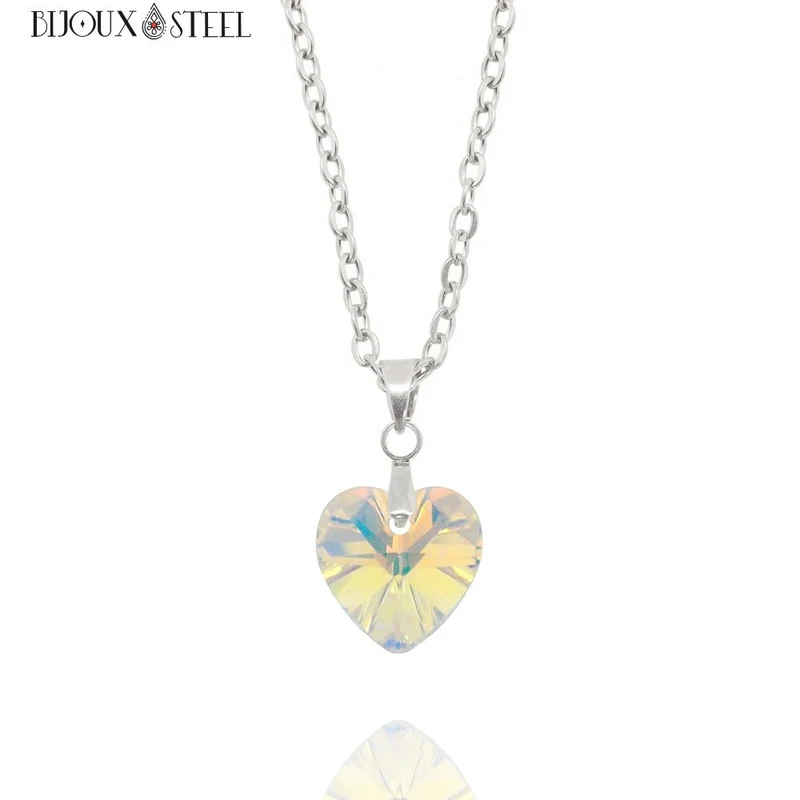 Collier à pendentif cœur en verre