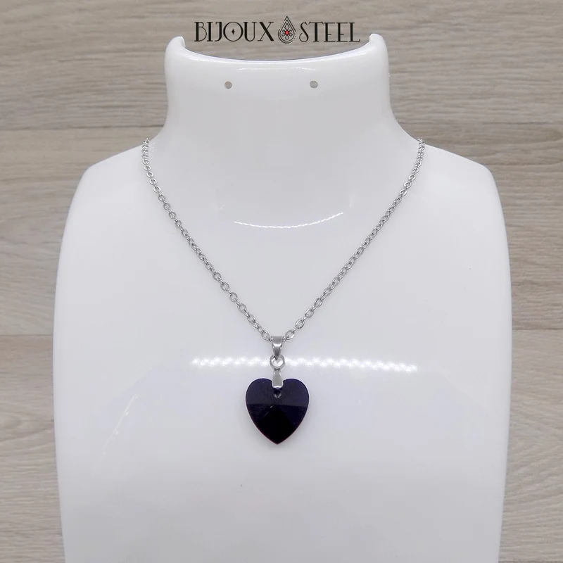 Collier à pendentif cœur en verre