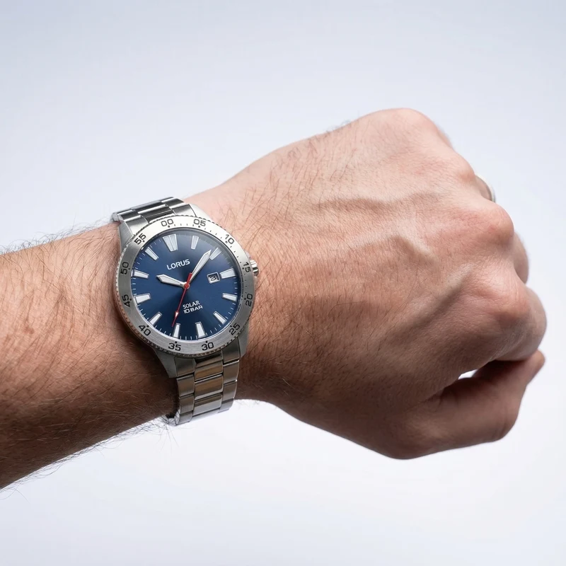 Lorus Solar Montre Homme À Cadran Bleu RX341AX9