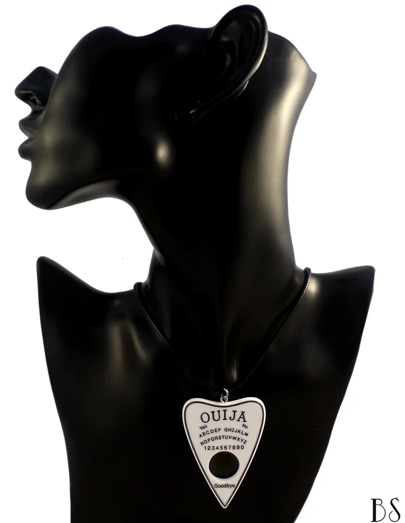 Collier à pendentif goutte et planche de ouija