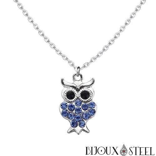 Collier à pendentif hibou argenté serti de strass
