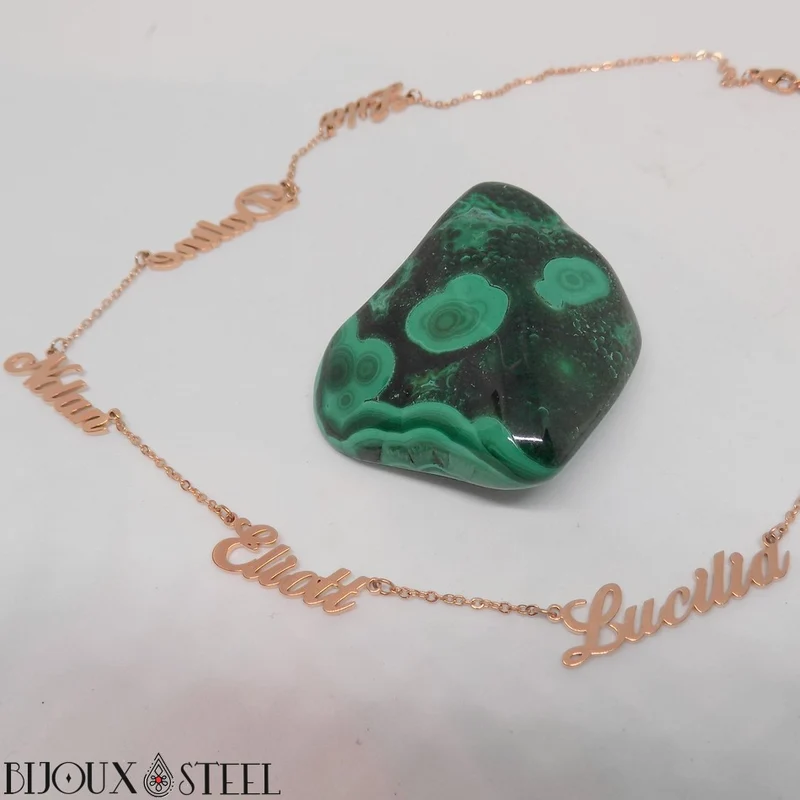 Collier personnalisé 1 à 5 prénoms en acier inoxydable