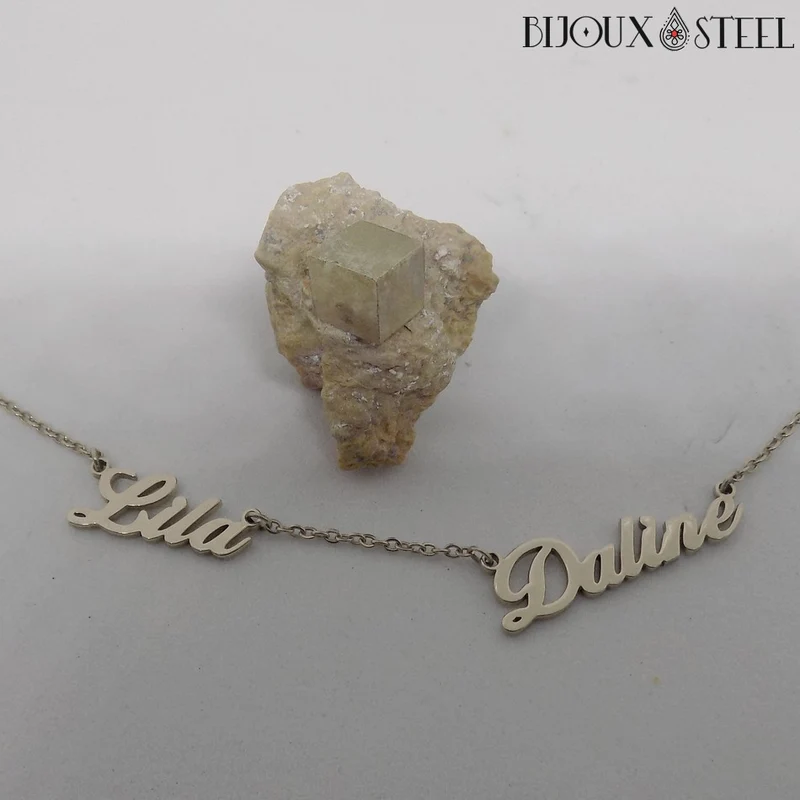 Collier personnalisé 1 à 5 prénoms en acier inoxydable