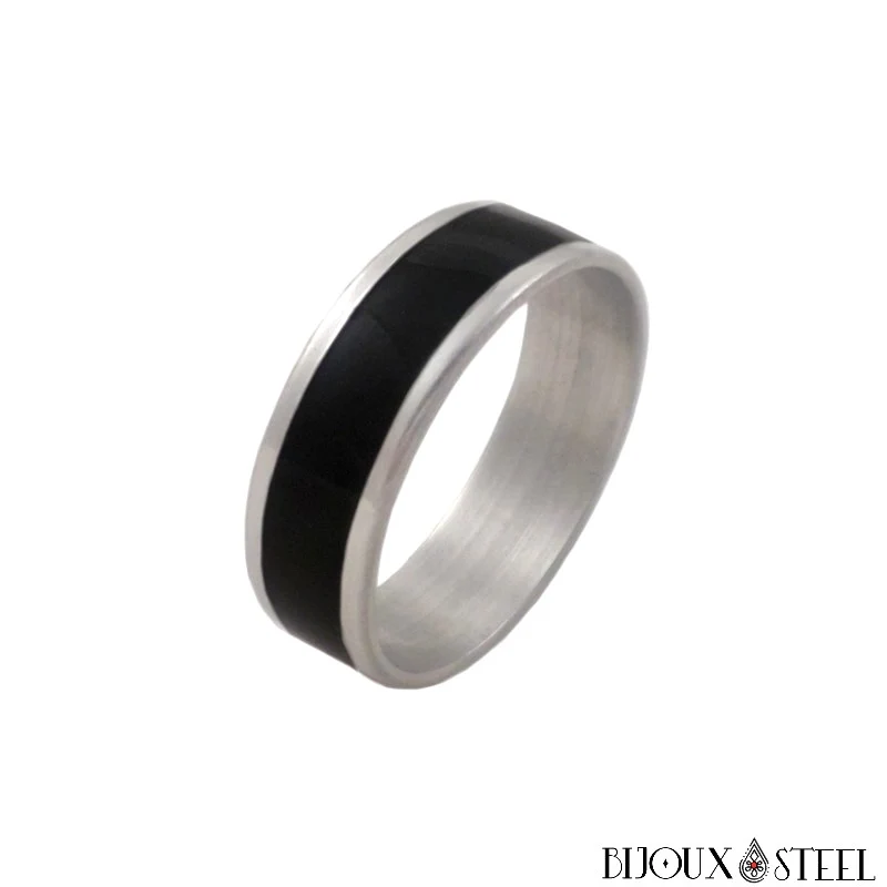 Bague homme argentée à large bande noire en acier chirurgical