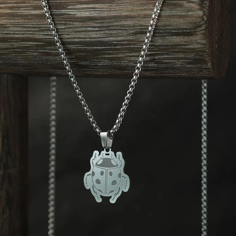 Collier Pendentif Coccinelle