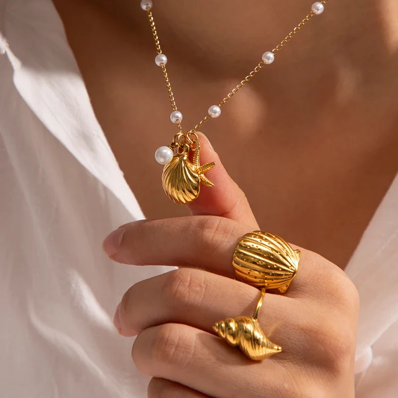 Collier Perle Pendentif Coquillage