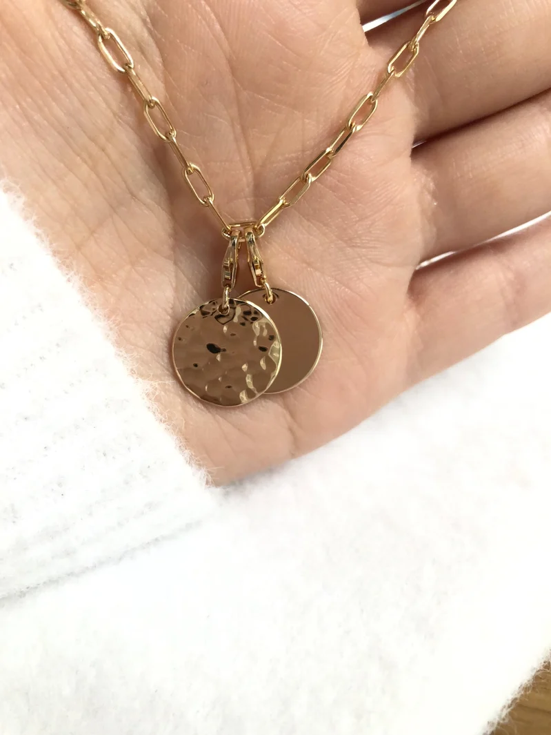 Charm "Médaille martelée 15mm" plaqué or