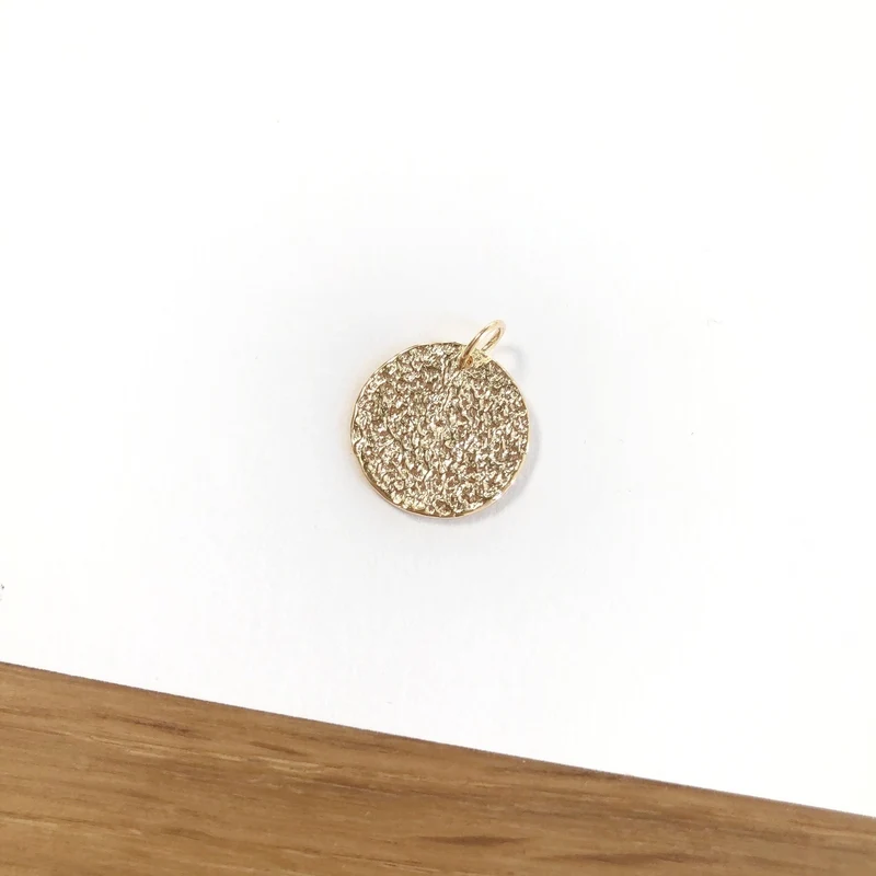 Pendentif "Maena" plaqué or